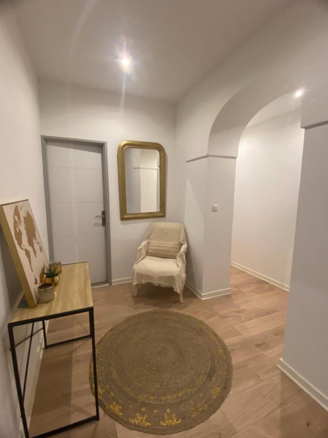 Le Casimir - Superbe T3 En Plein Centre Ville Renove Avec Gout - Wifi Béziers Exterior foto